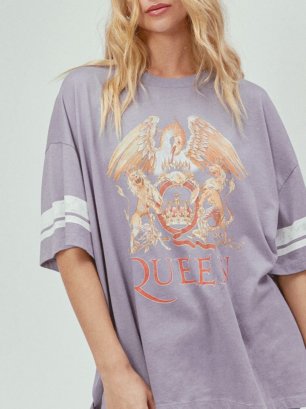 Daydreamer Queen Tee